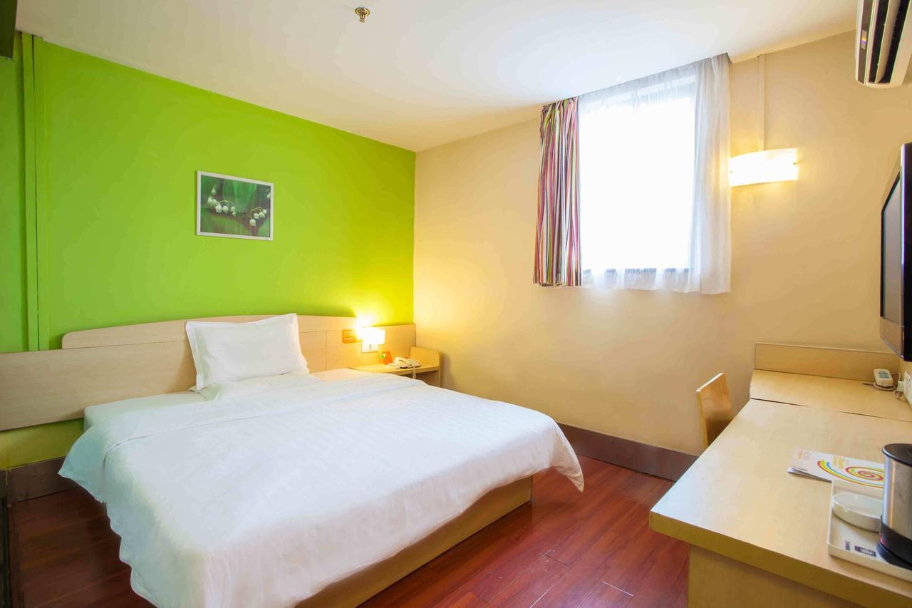 7Days Inn Yunfu Luoding Central Chambre photo
