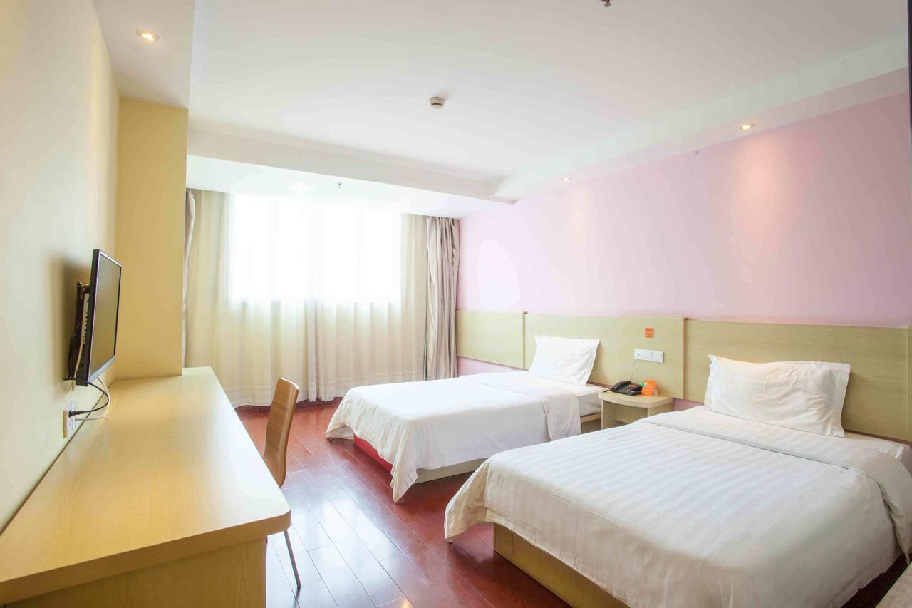 7Days Inn Yunfu Luoding Central Chambre photo